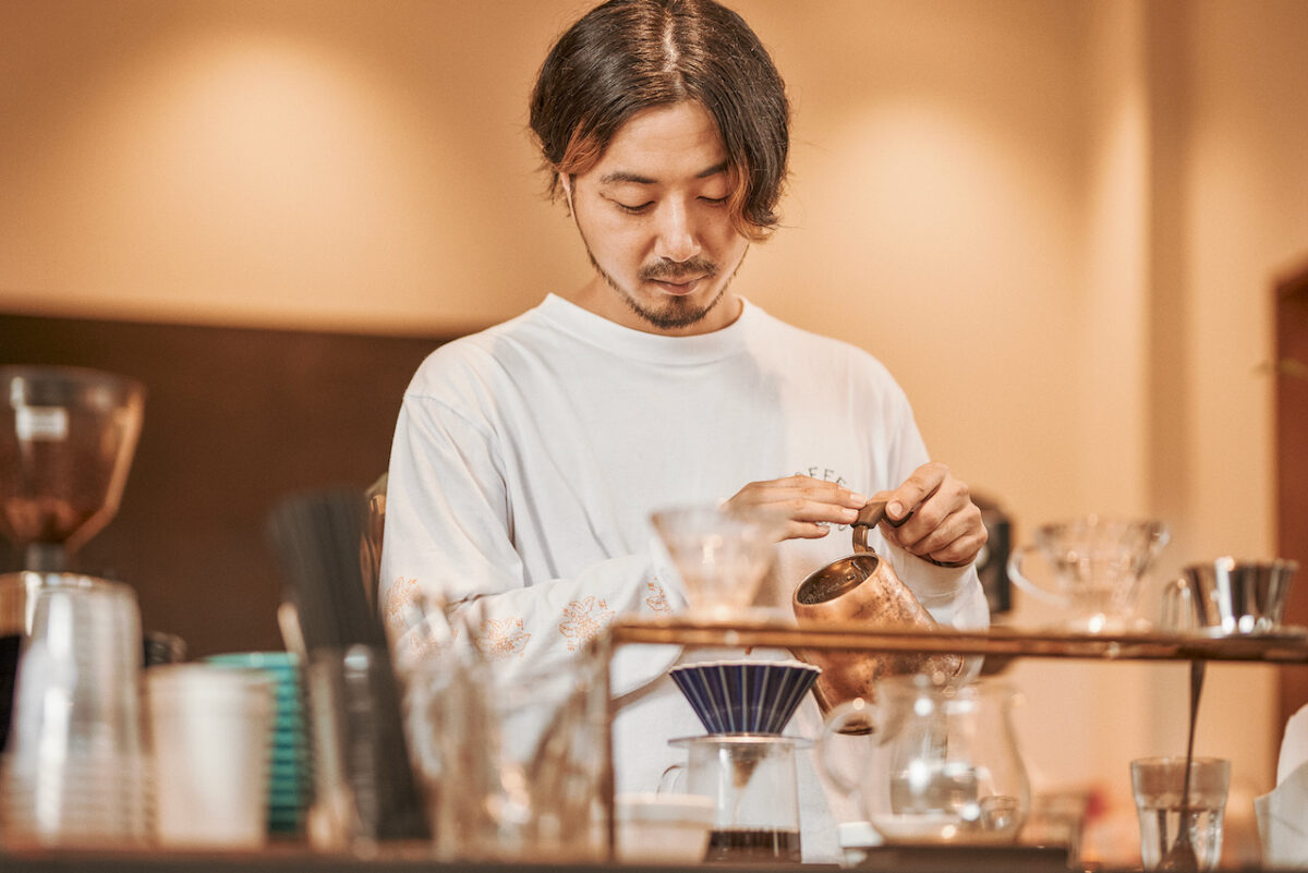 在位於日本的IMOM COFFEE ROASTERS沖煮精品咖啡 01